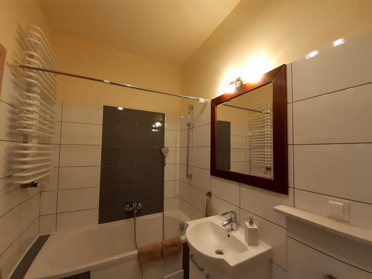 Green Wilanow Apartment With Free Parking Varşova Dış mekan fotoğraf